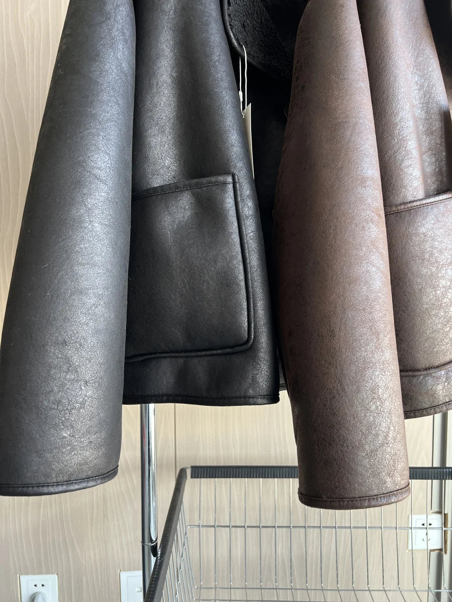 Blomia – ShearCloud™ Oversized Faux-Shearling Jacket (Double-Sided Collar)